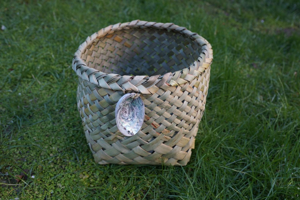 medium waikawa basket